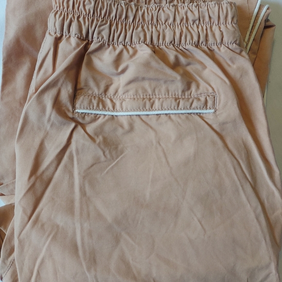 Northern Reflections Tan Vestest (L) & Pants (m) - Picture 13 of 14